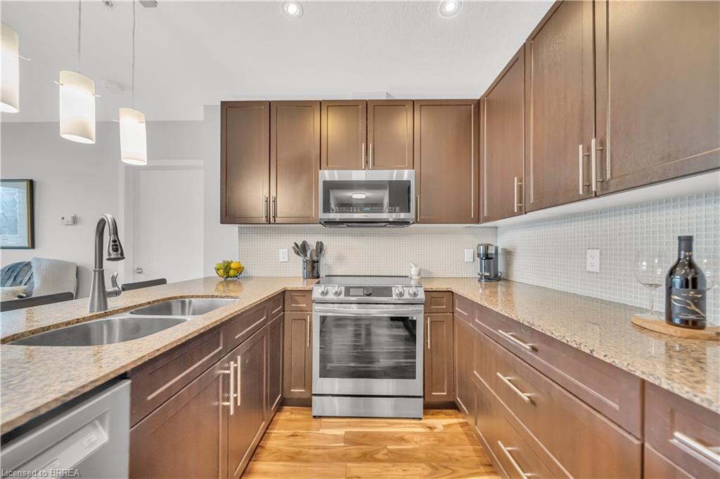 214-188 King Street S Unit: 214