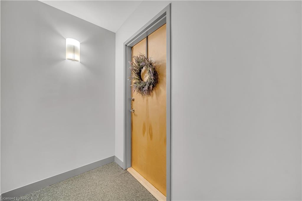 214-188 King Street S Unit: 214