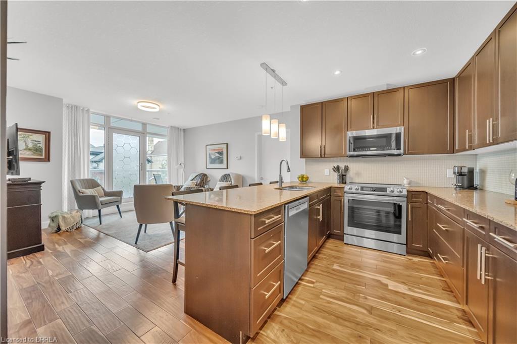 214-188 King Street S Unit: 214