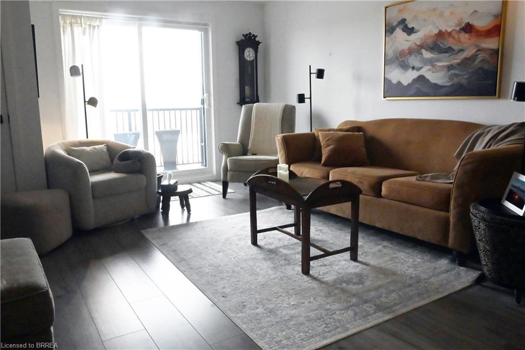 204-4 Spice Way Unit: 204