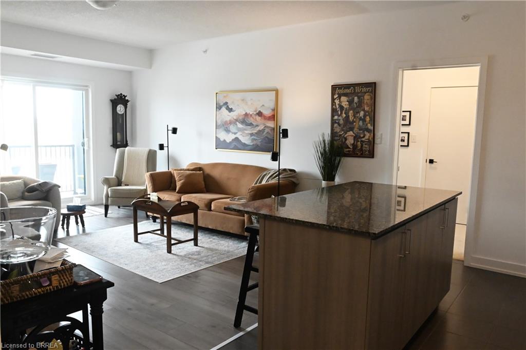 204-4 Spice Way Unit: 204