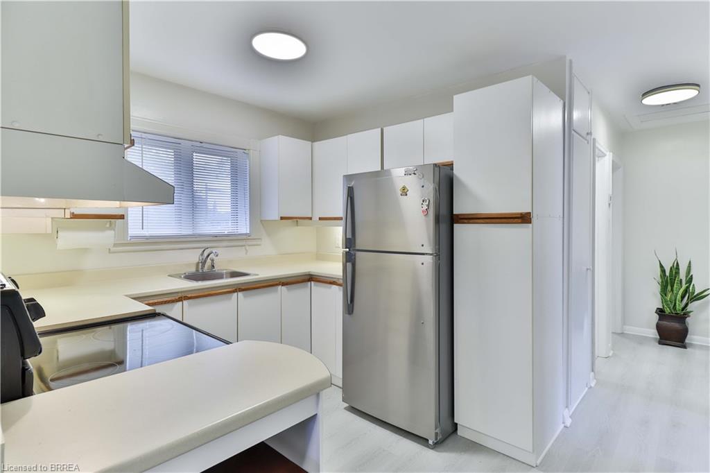 32 Christina Crescent