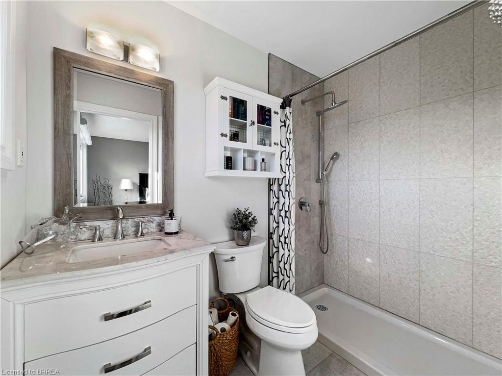 25 Bradbury Crescent