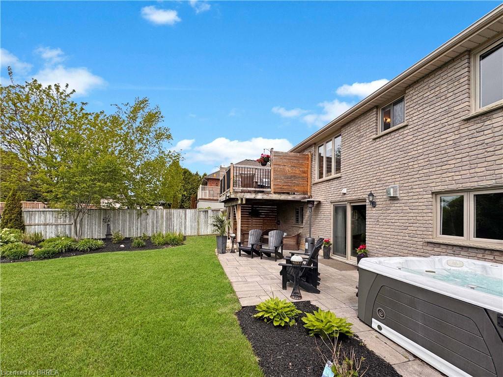 25 Bradbury Crescent