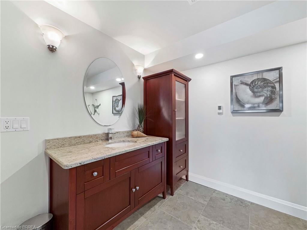 25 Bradbury Crescent