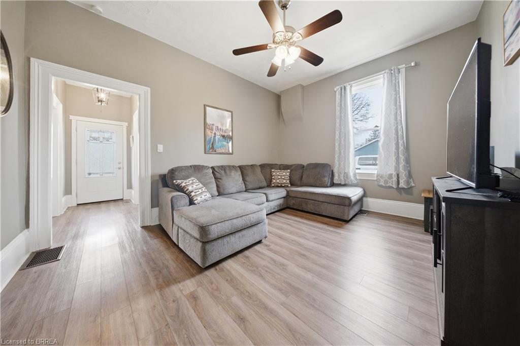 64 Richardson Street