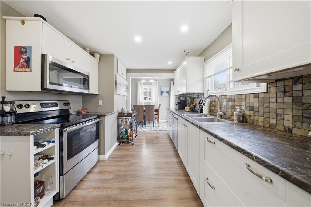 64 Richardson Street