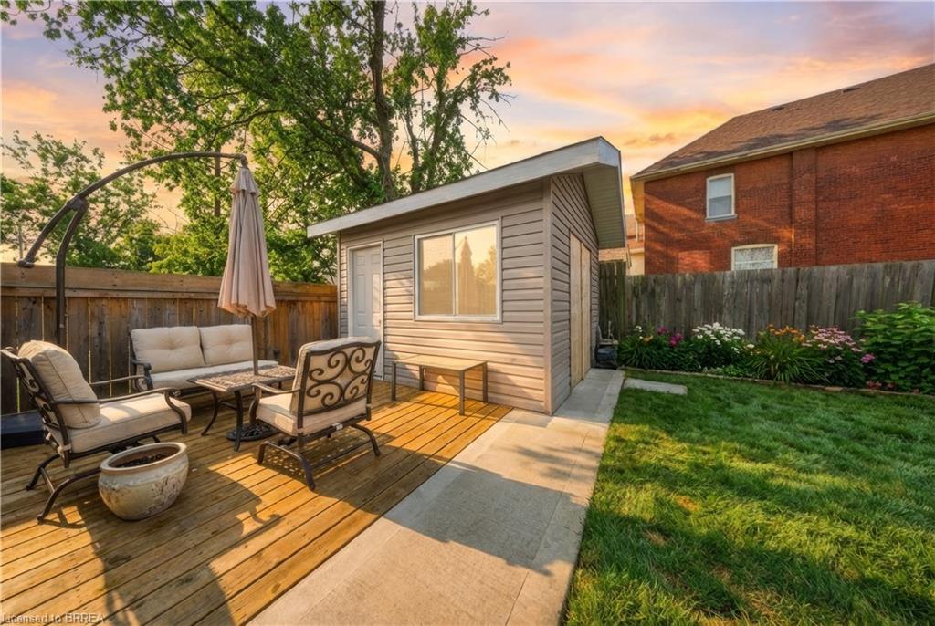 64 Richardson Street