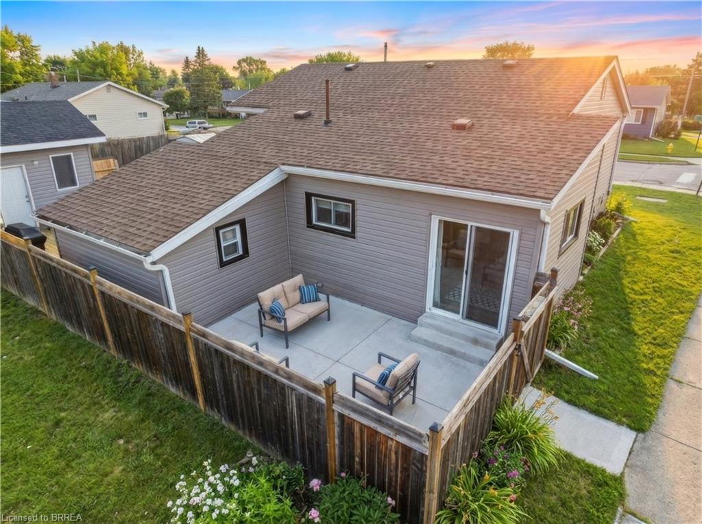 64 Richardson Street