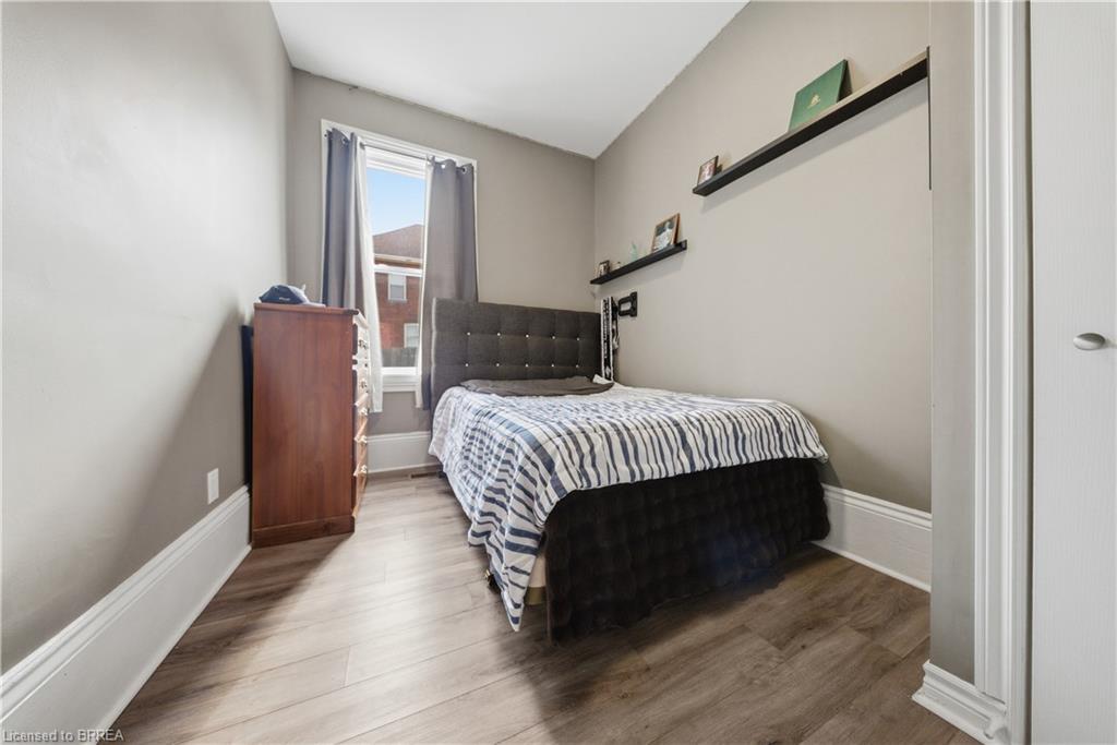 64 Richardson Street