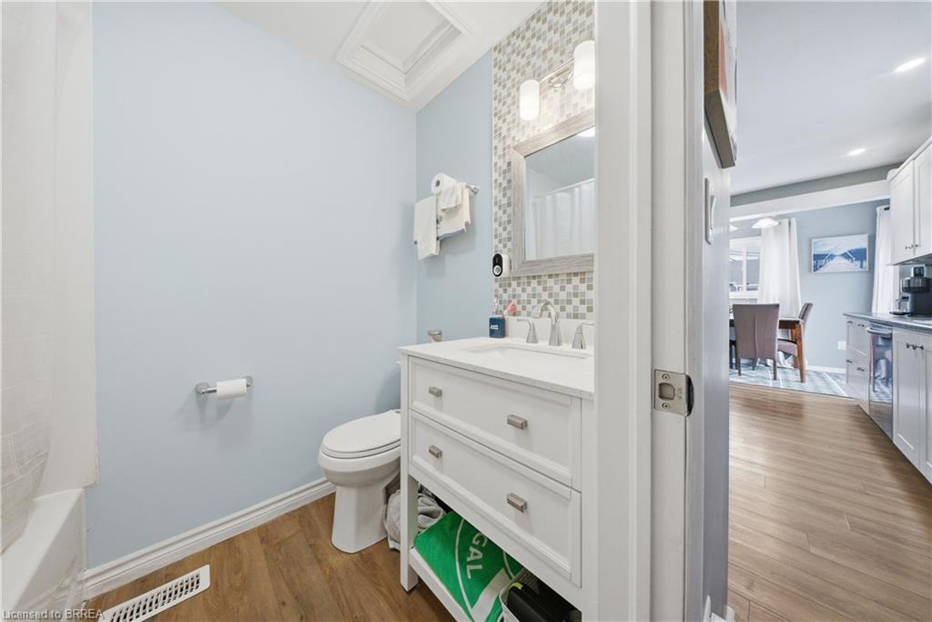 64 Richardson Street