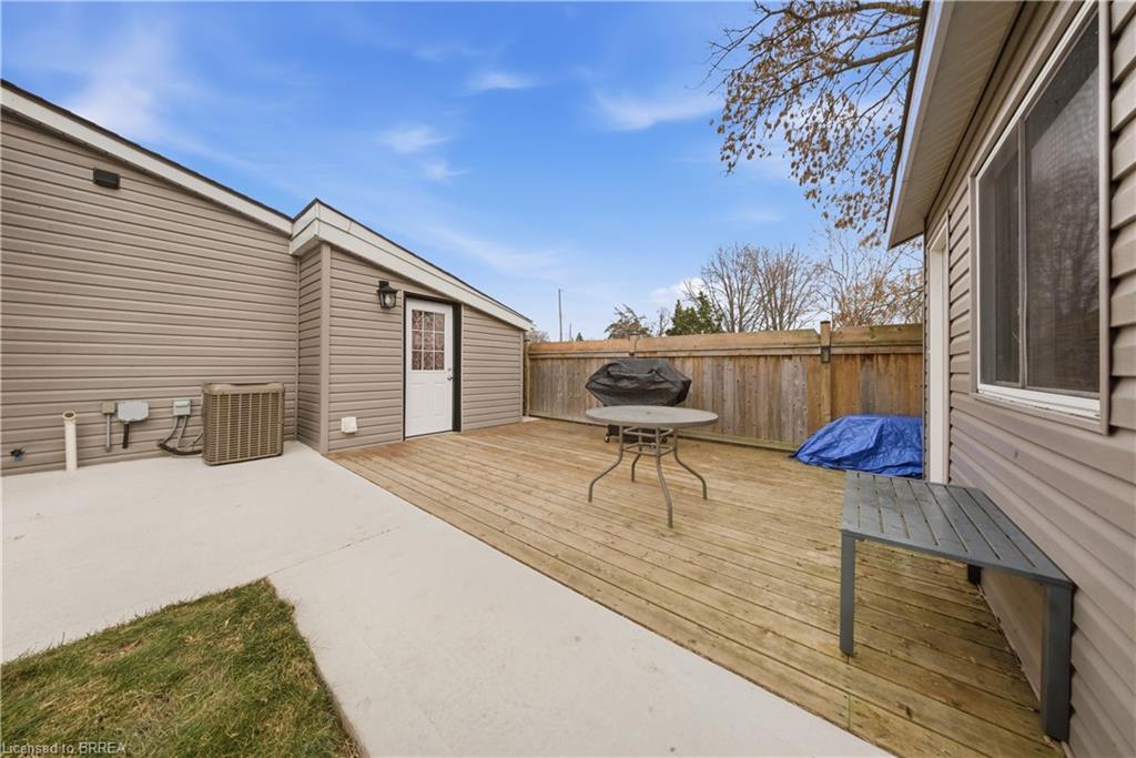 64 Richardson Street