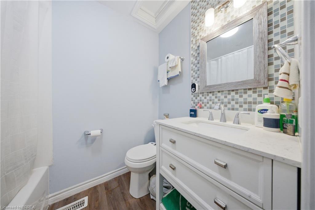 64 Richardson Street