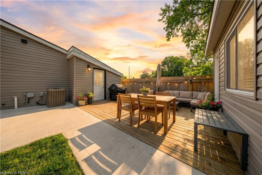 64 Richardson Street