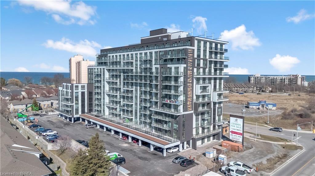 212-461 Green Road Unit: 212