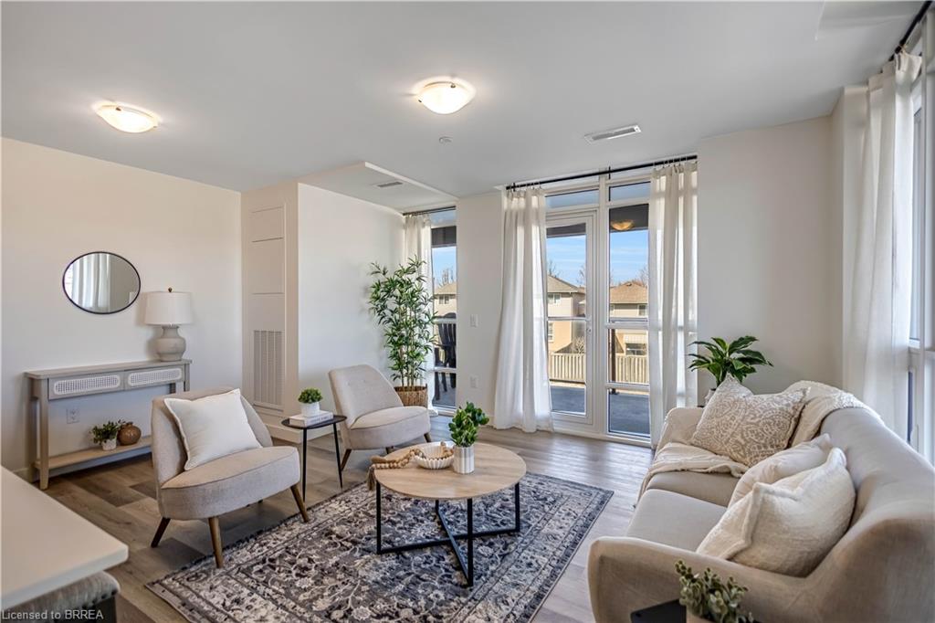 212-461 Green Road Unit: 212