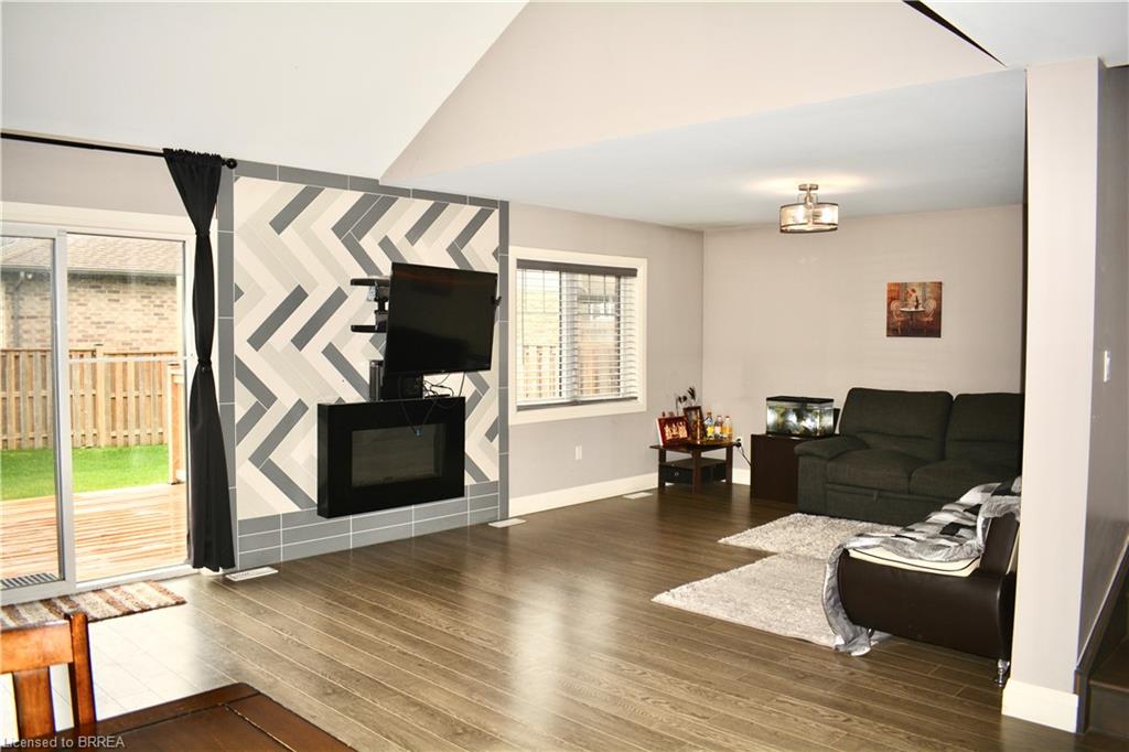 9-1 Chamberlain Avenue Unit: 9