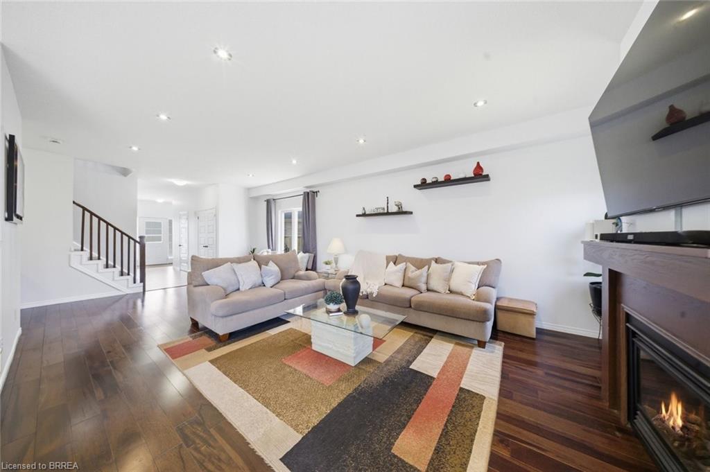 60 Nightingale Drive