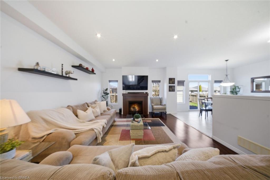 60 Nightingale Drive