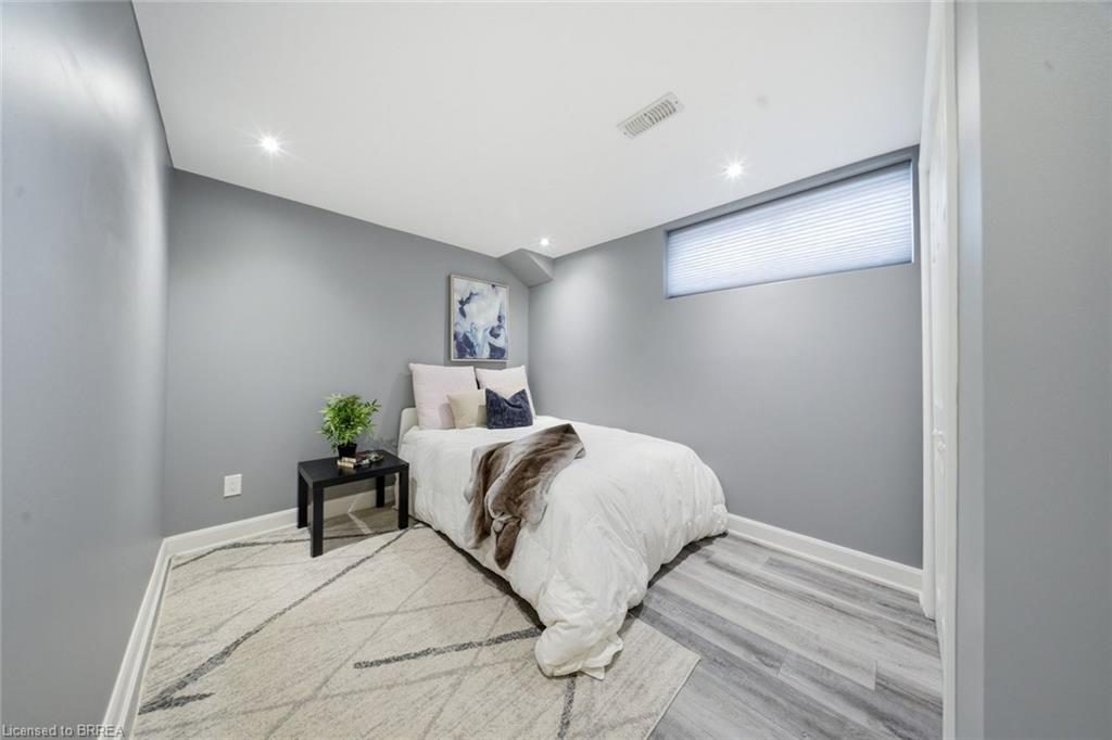 60 Nightingale Drive