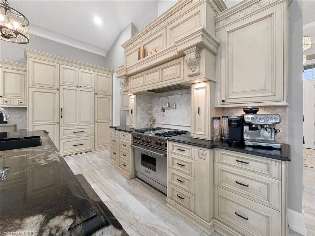 18 Harper Boulevard