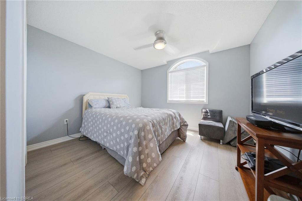 23 Edgewater Drive