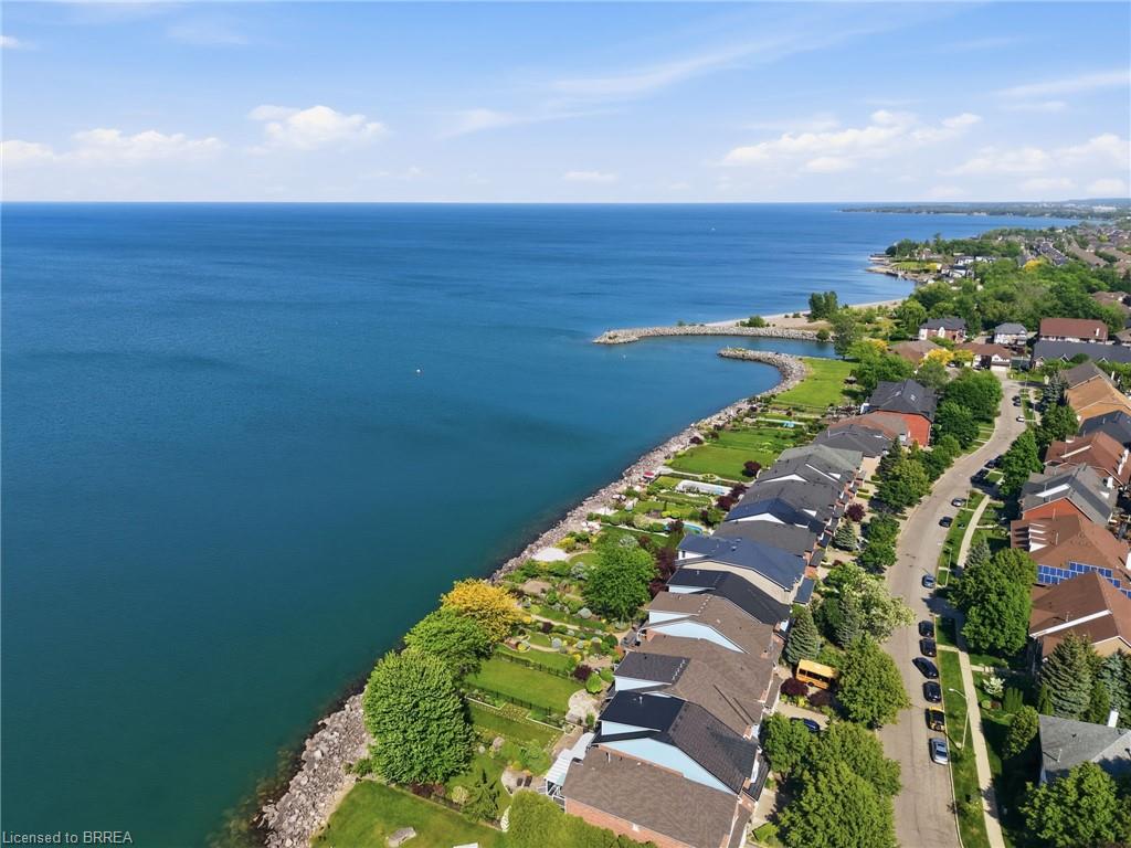 23 Edgewater Drive