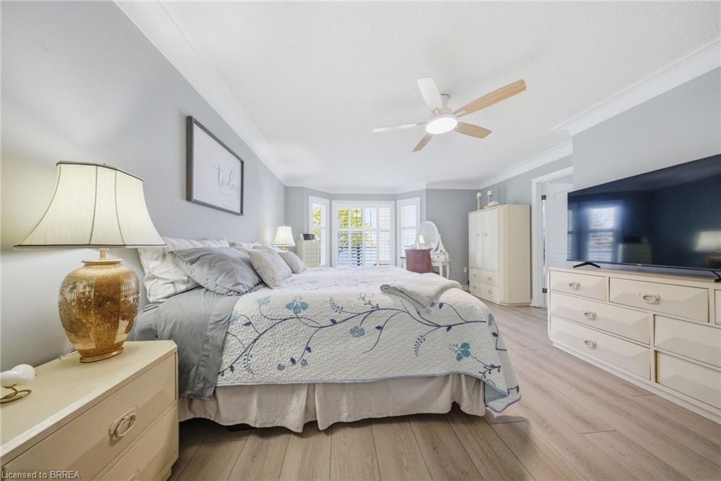 23 Edgewater Drive