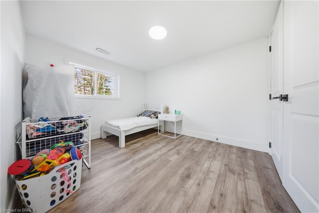 2500 Pinegrove Road