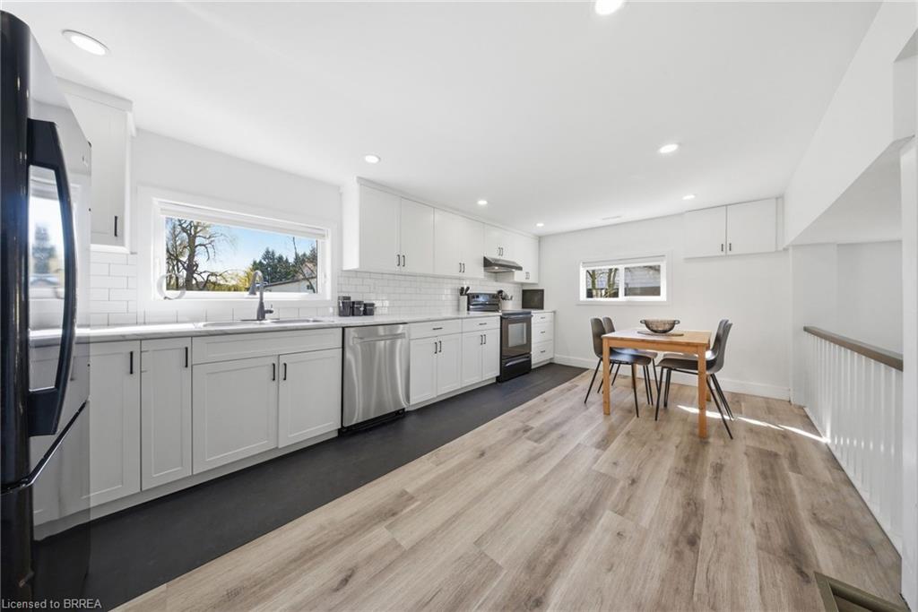 2500 Pinegrove Road