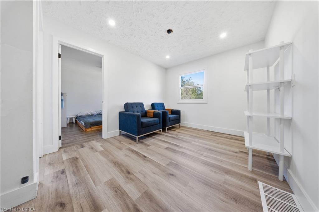 2500 Pinegrove Road