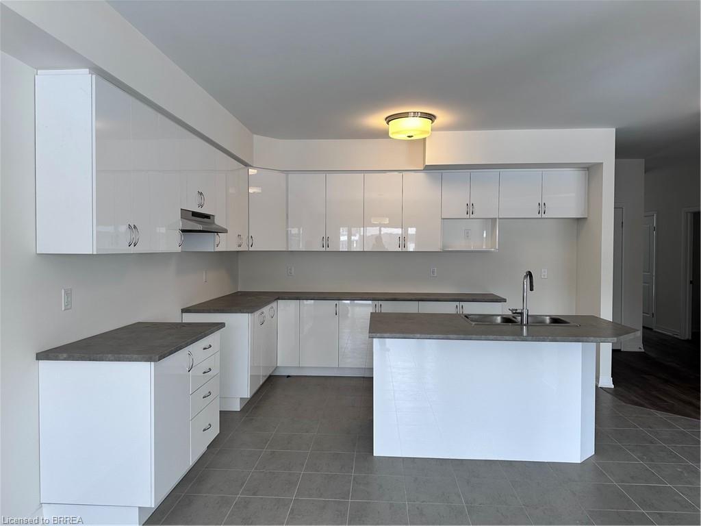 26 Mckernan Avenue Unit: UPPER