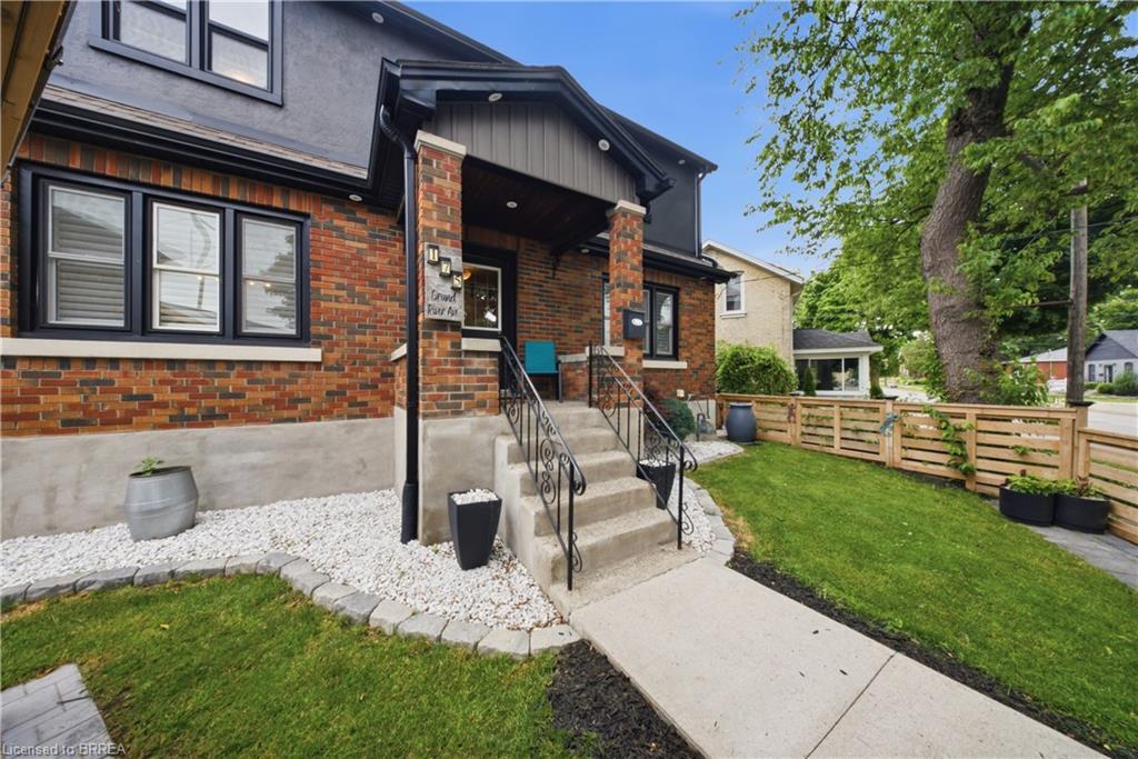 175 Grand River Avenue