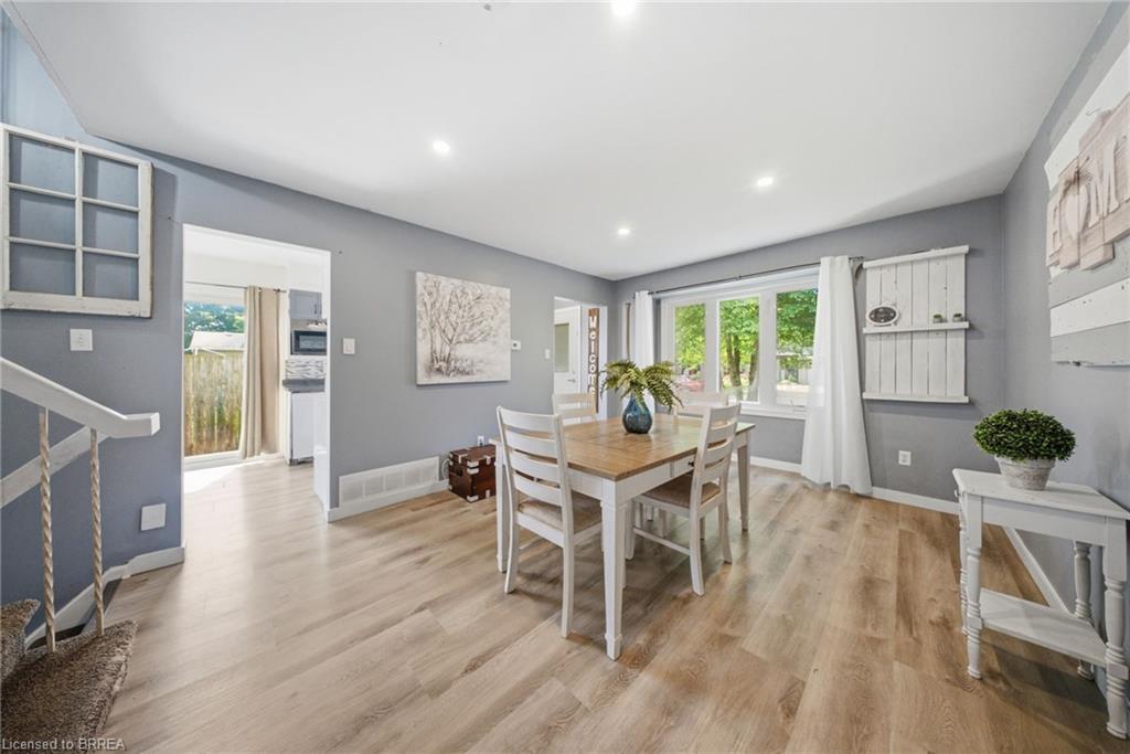 33 Hallmark Street