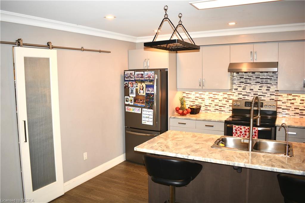 9-1 Chamberlain Avenue Unit: 9