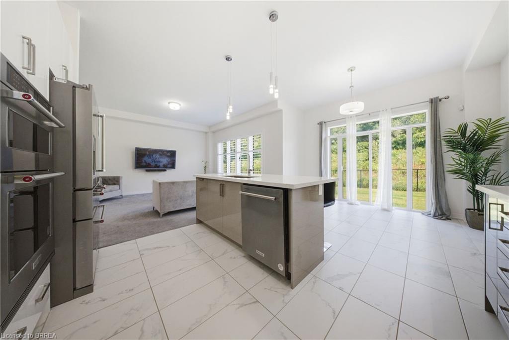 67 Macklin Street
