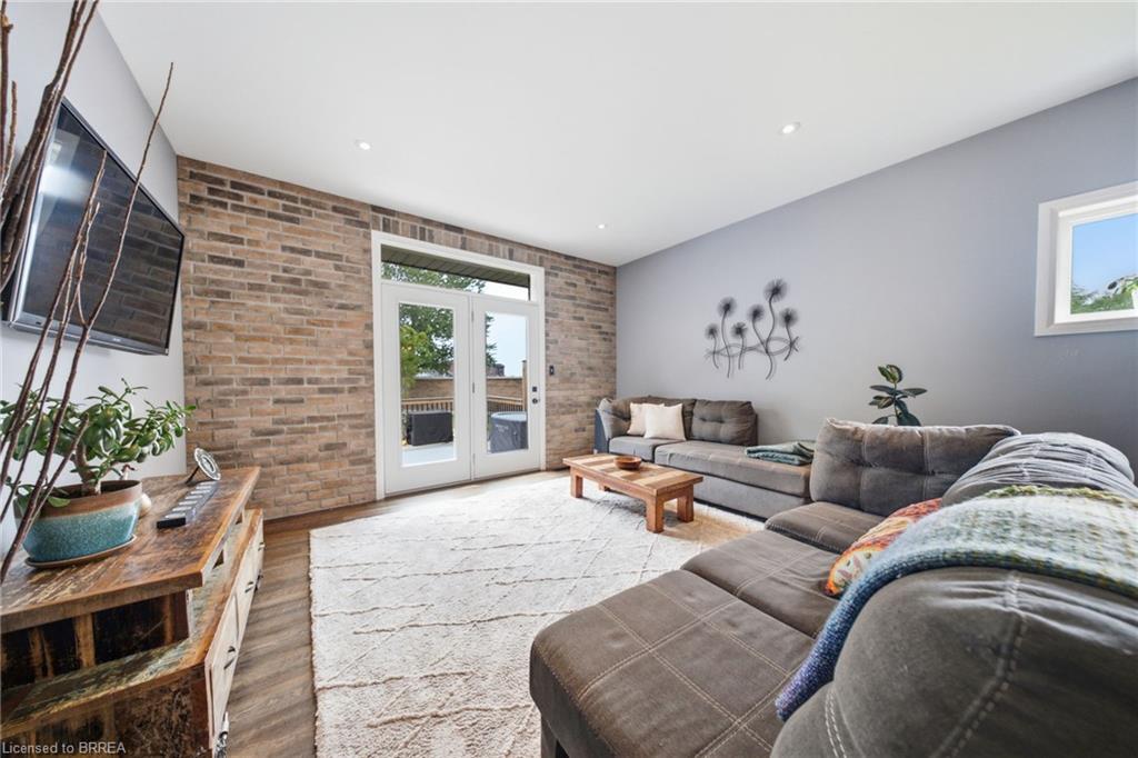 14 Ridgewood Court