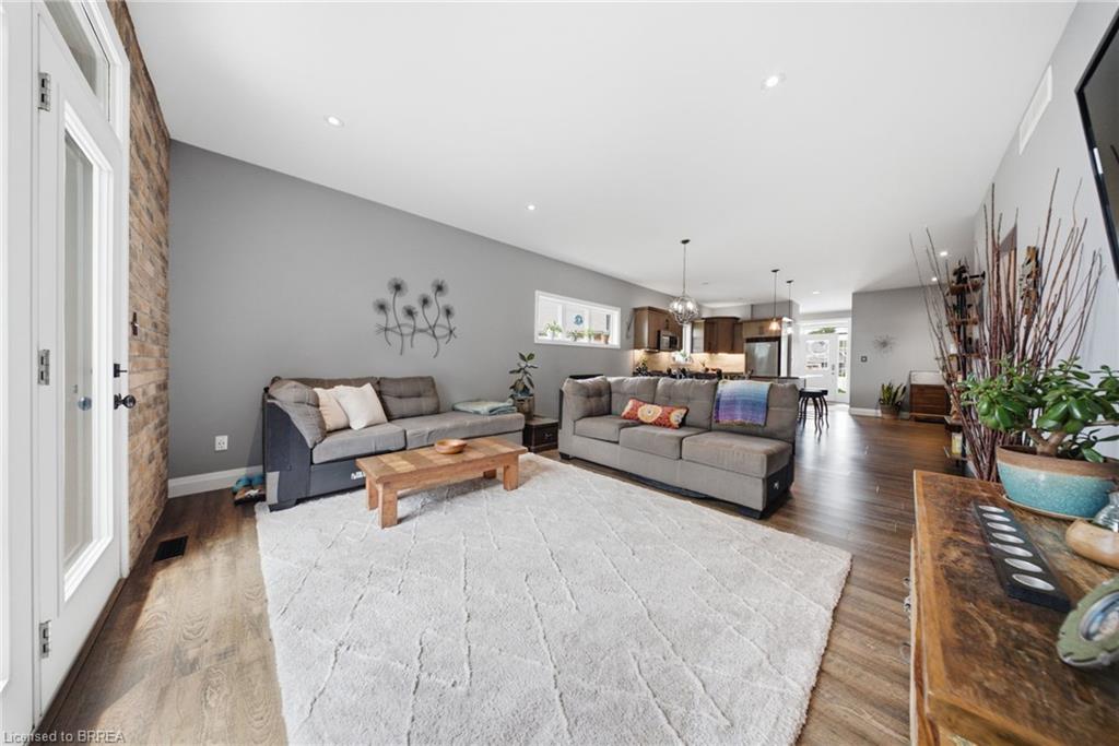 14 Ridgewood Court