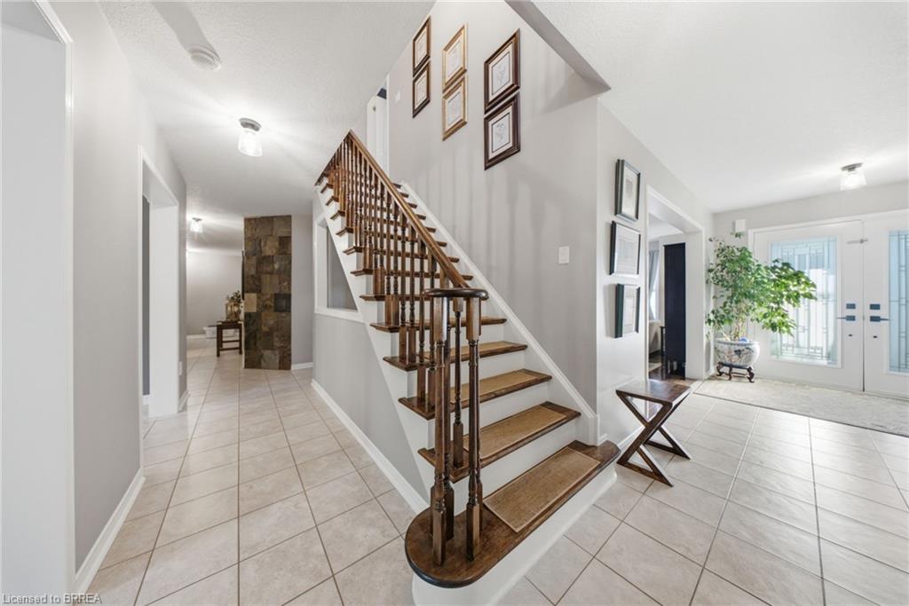75 Hunter Way