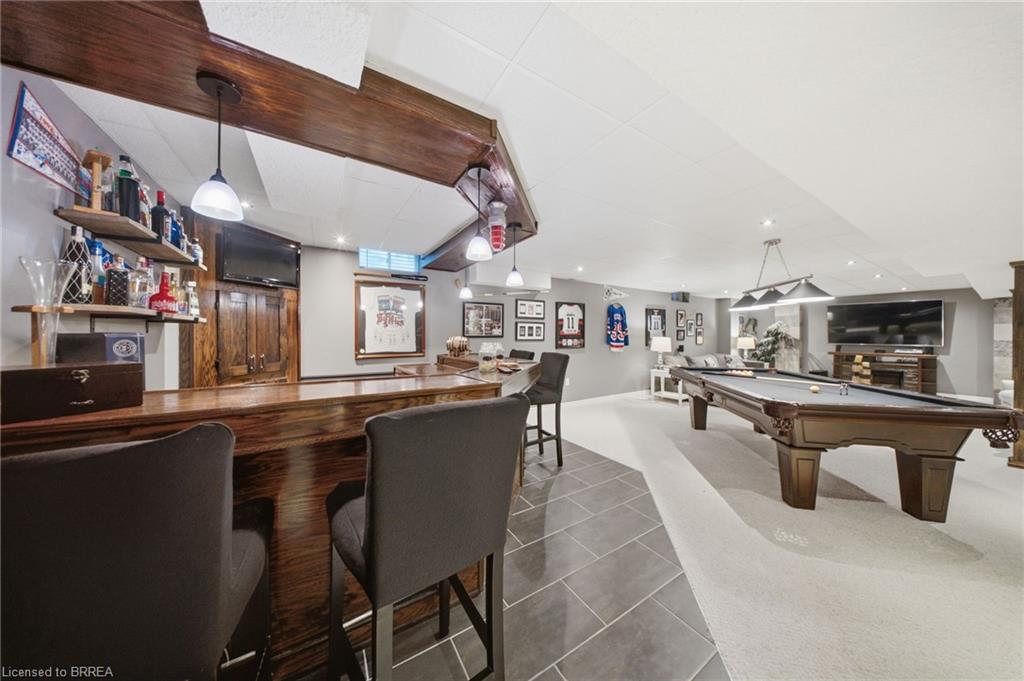 75 Hunter Way