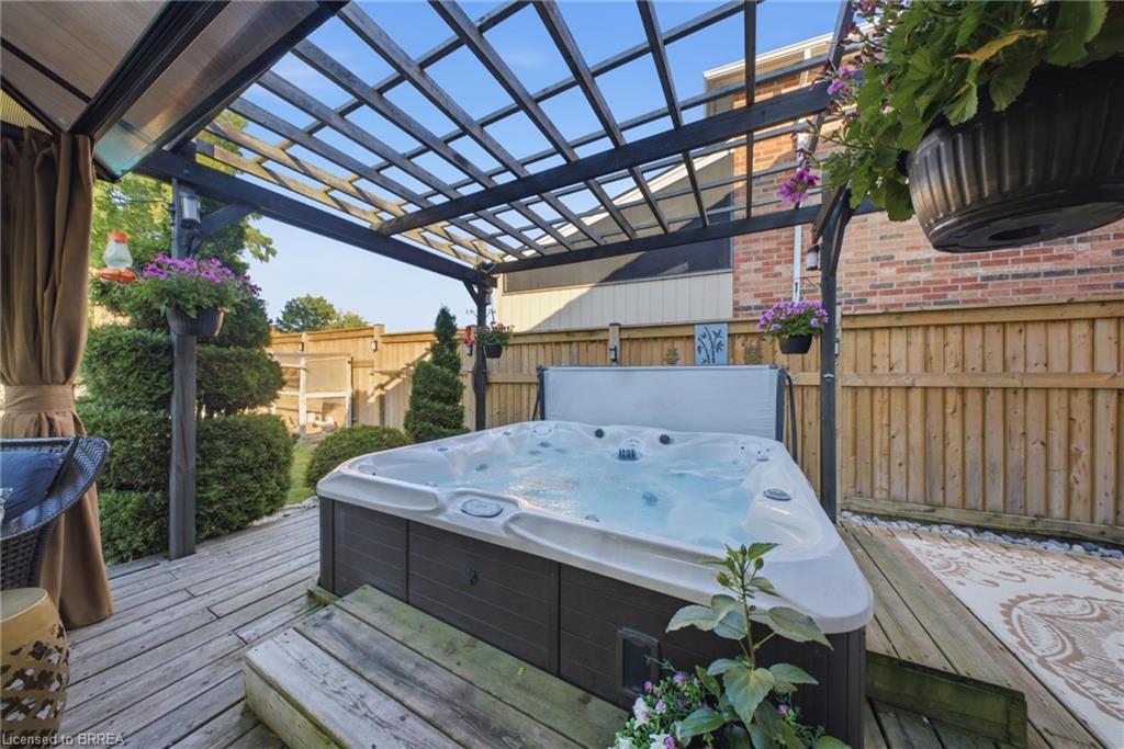 75 Hunter Way
