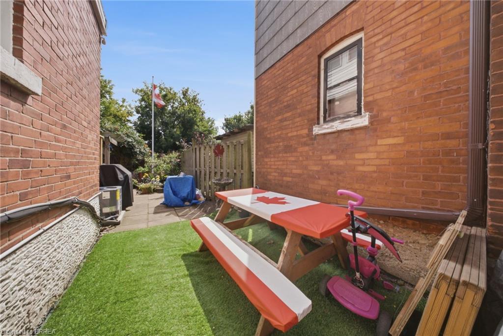 69 Arthur Street