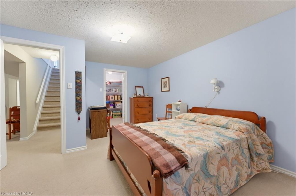 9-73 Morton Avenue W Unit: 9
