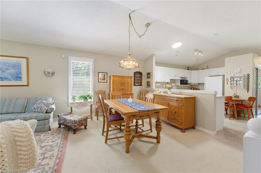 9-73 Morton Avenue W Unit: 9