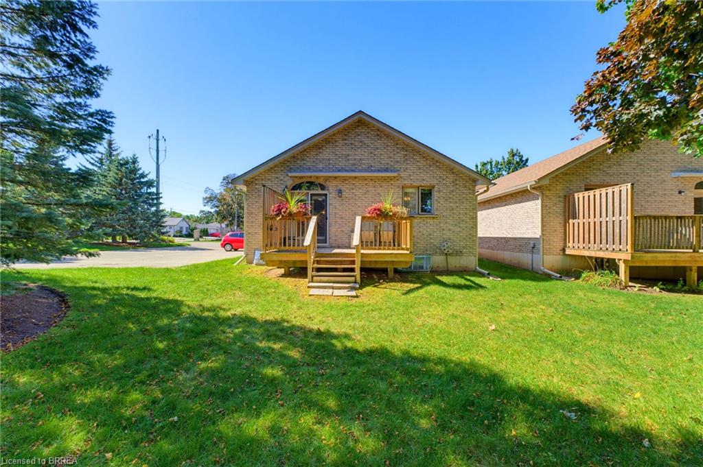 9-73 Morton Avenue W Unit: 9