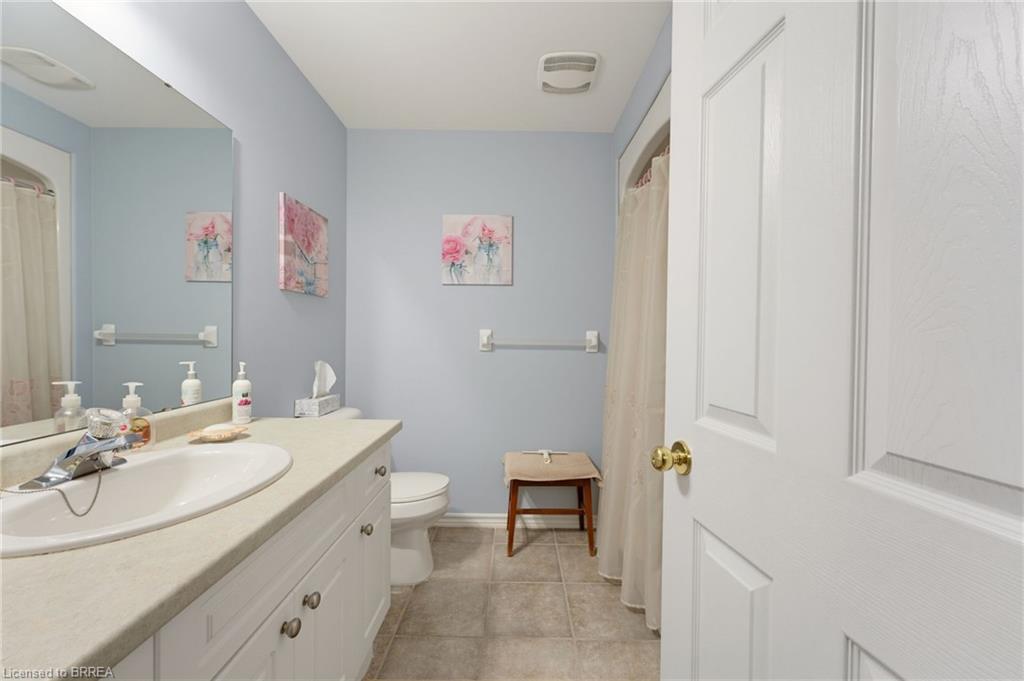 9-73 Morton Avenue W Unit: 9