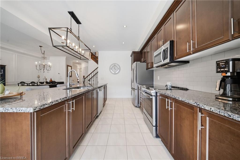 11-80 Willow Street Unit: 11