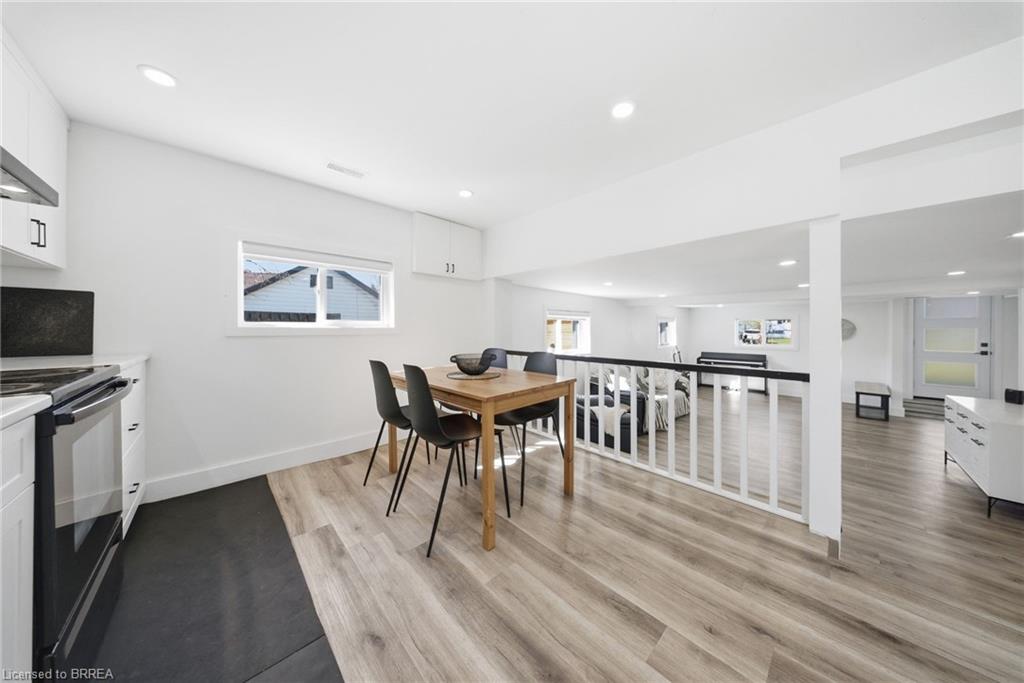 2500 Pinegrove Road