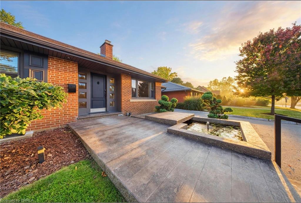 16 Hiram Road