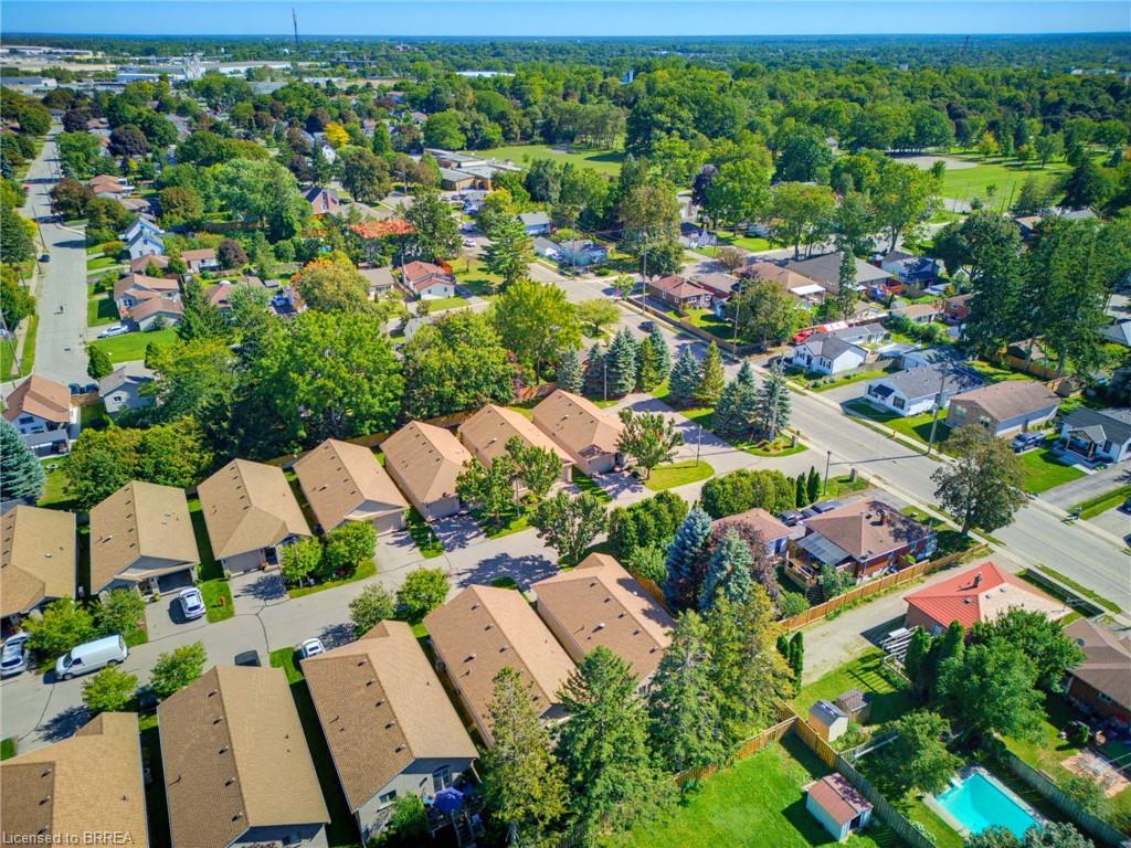 9-73 Morton Avenue W Unit: 9